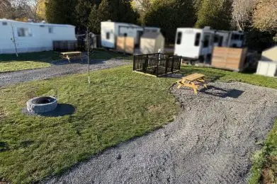 Premium overnight site with dog run